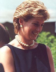 220px-Diana,_Princess_of_Wales